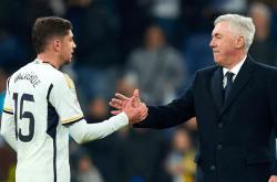 开云体育APP下载-格拉纳达上演逆转好戏，拿下关键三分