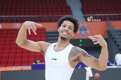 开云体育app-包含广东男篮主场完胜，豪取胜利壮志凌云的词条