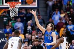 开云体育中国-小牛队战胜掘金，取得三连胜的简单介绍