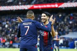 开云平台-巴黎主场大胜斯特拉斯堡，稳坐榜首位置的简单介绍