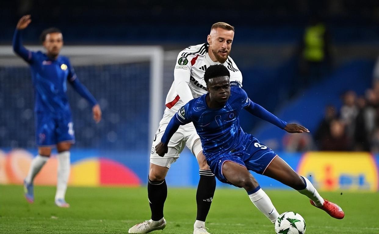 切尔西不敌弱旅，英超争冠形势再起波澜