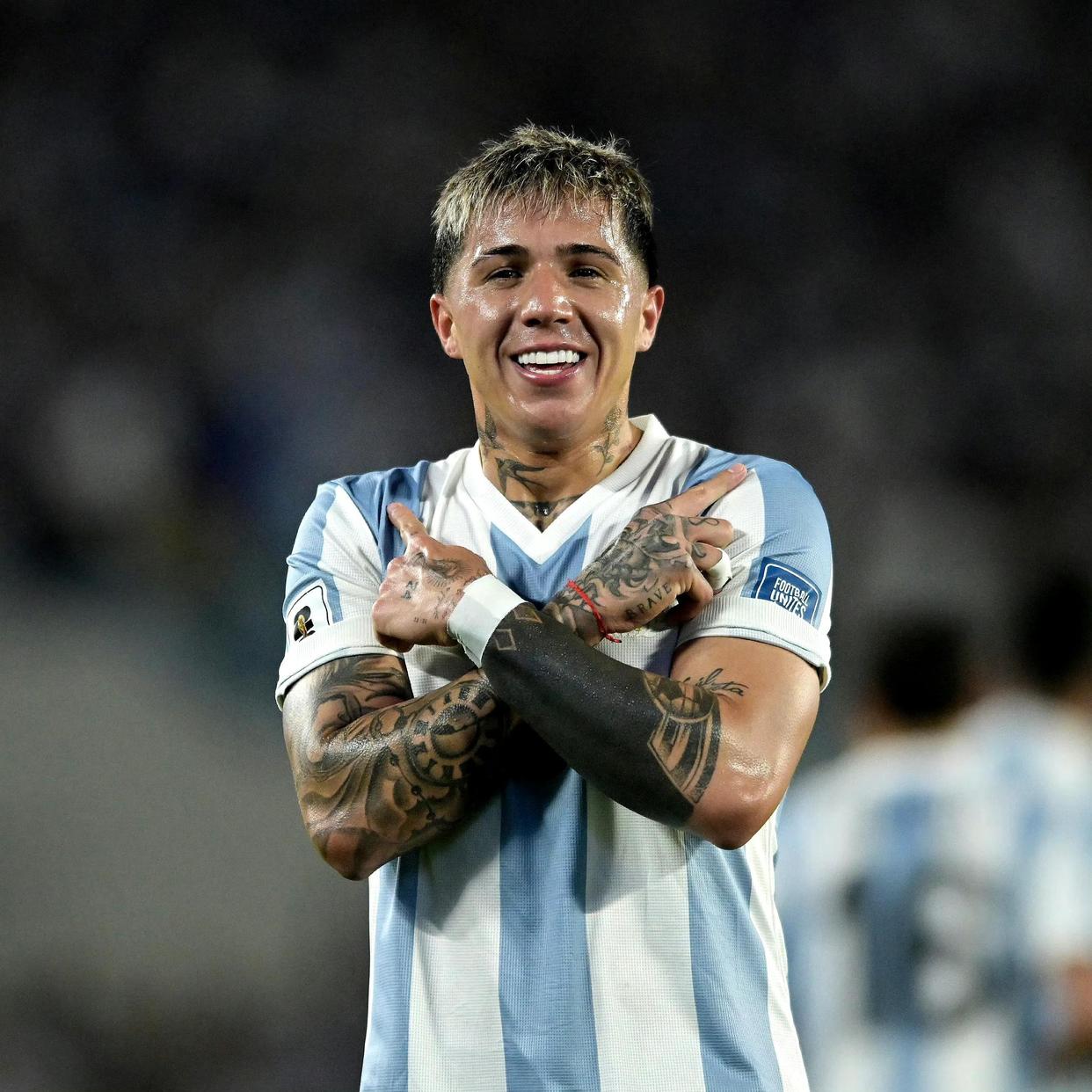 哈萨克斯坦球队签下阿根廷前锋，欲夺冠的简单介绍