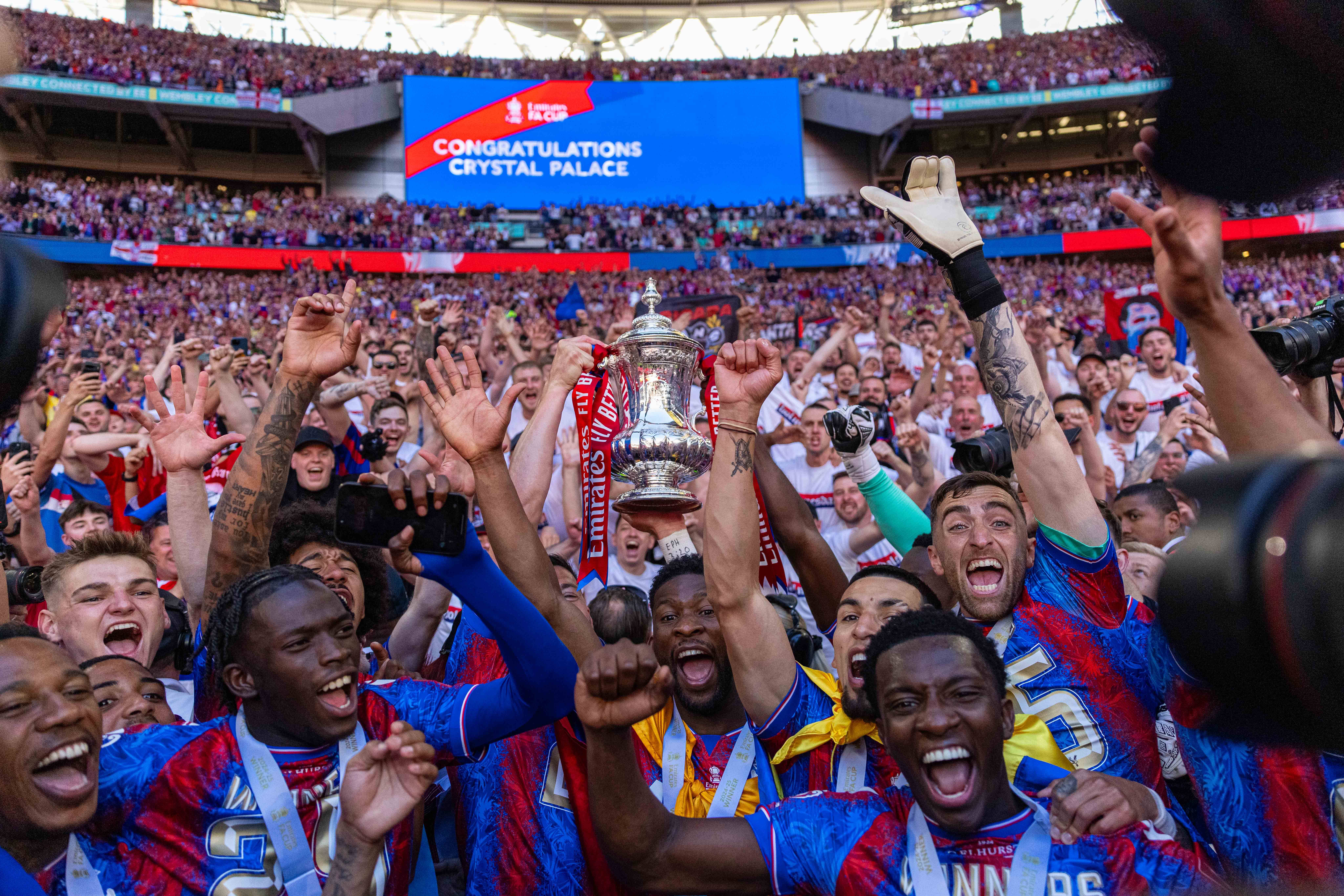 顶级球队将在激烈比赛中展现实力