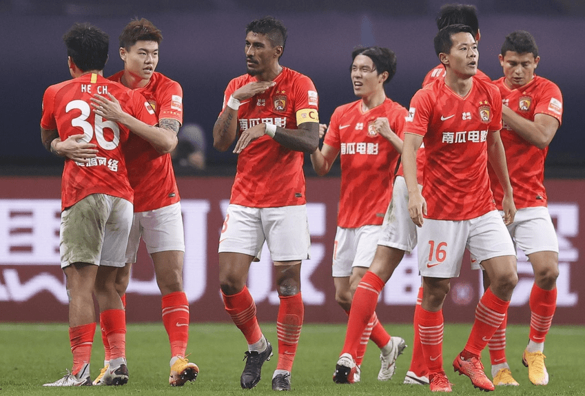 恒大迎战国安，恶战引爆中超舞台