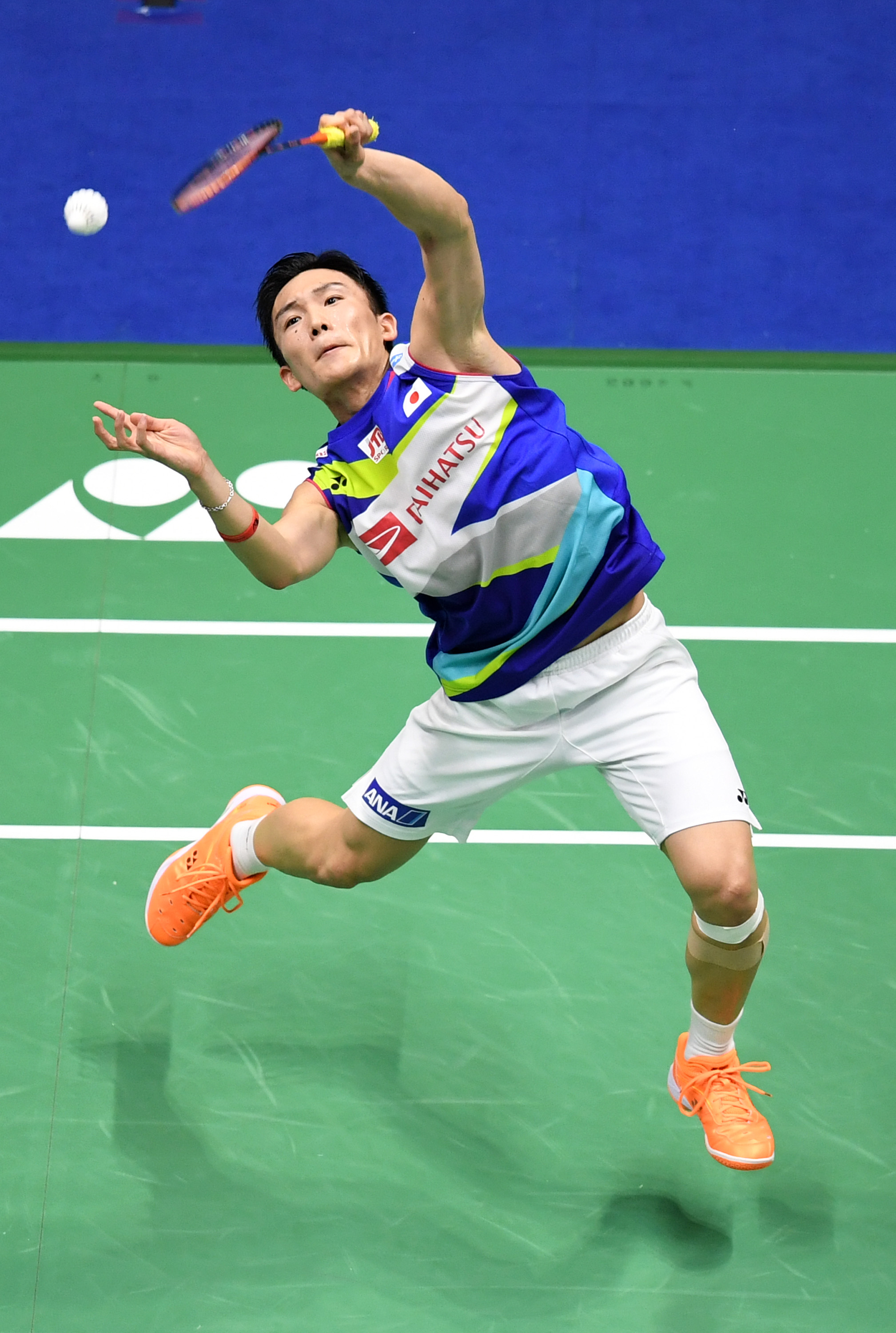 马来西亚羽毛球队力克日本羽毛球队，桃田贤斗攻防两端统治比赛顶尖较量八强赛，点燃全场激情的简单介绍