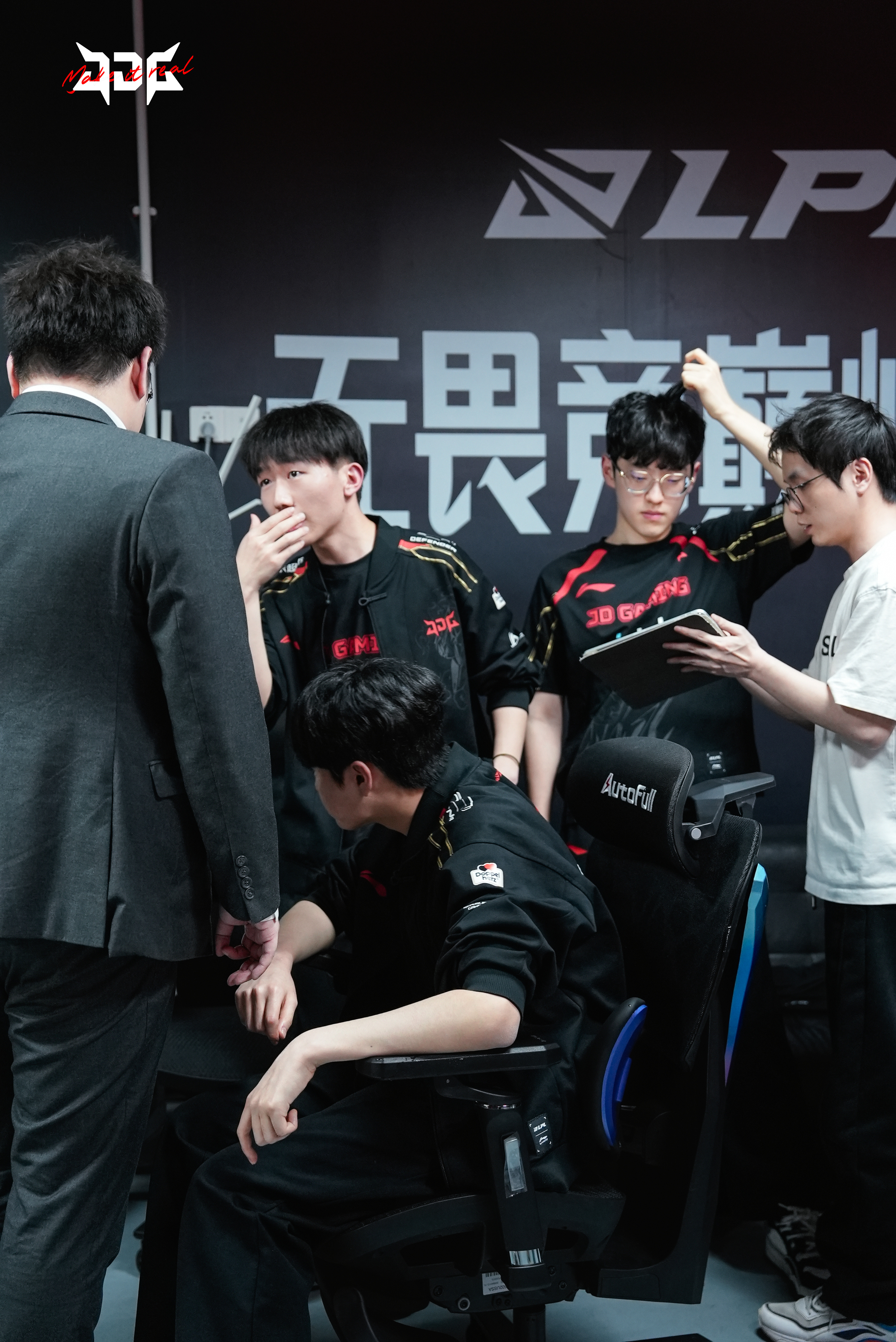 JDG绝杀TES，Crisp一己之力扛起全队的简单介绍