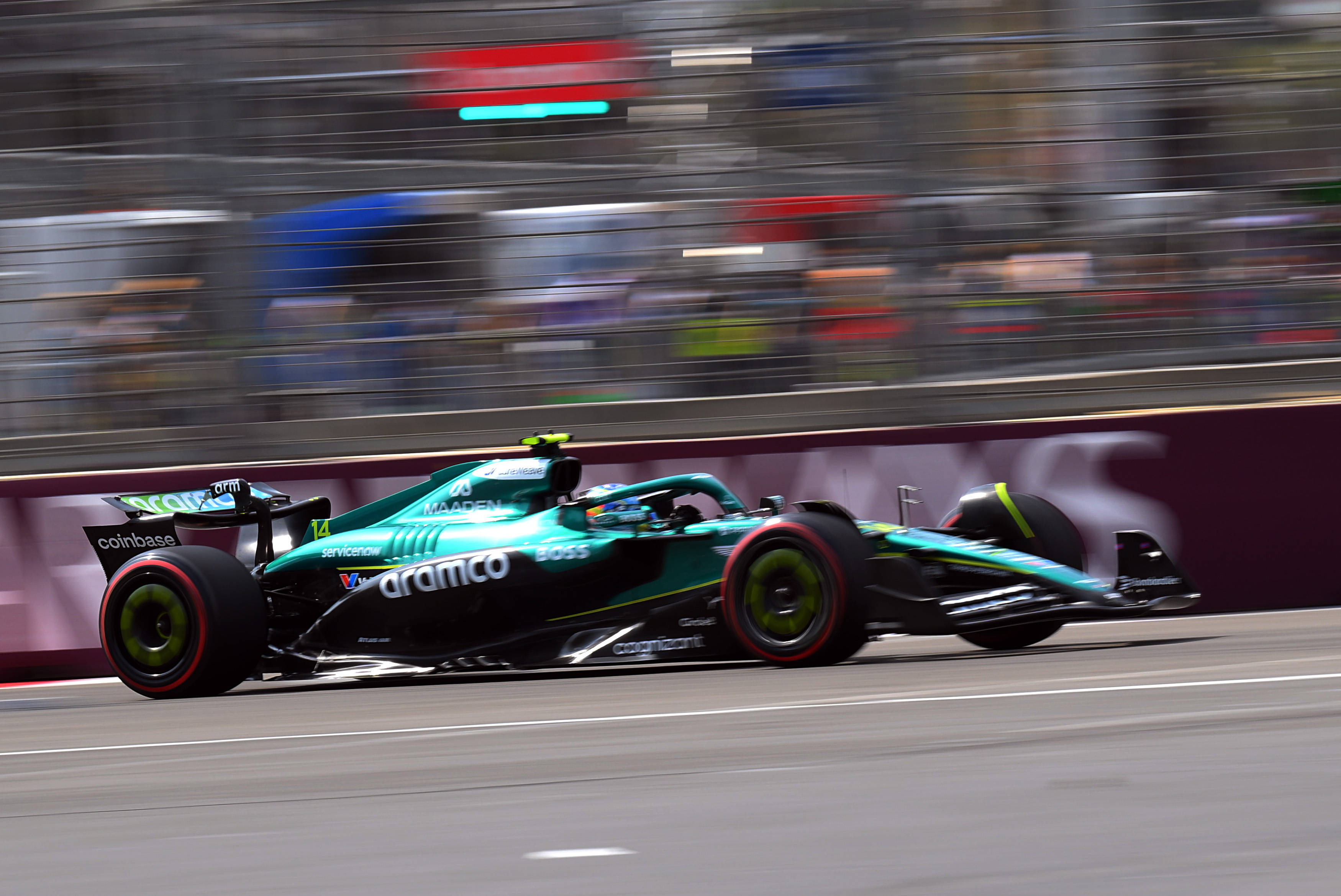 迈凯伦绝杀法拉利，勒克莱尔惊艳四座